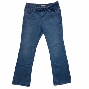Levi's - Size 32 Classic Bootcut Blue Jeans